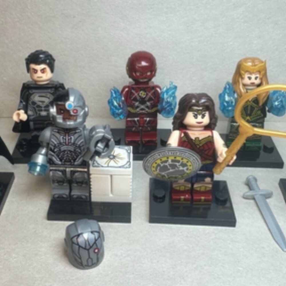 Custom Printed MOC DC Justice League Minifigures 8 Pack